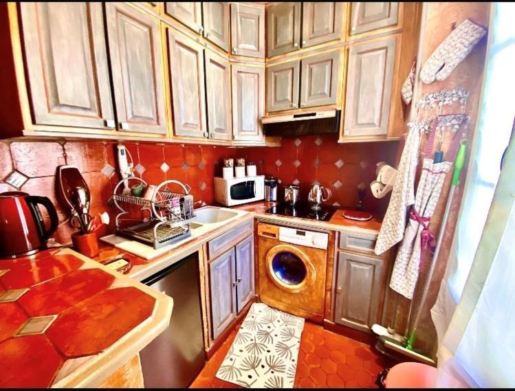 Appartement De Luxe Au Coeur De Saint-Tropez Esterno foto