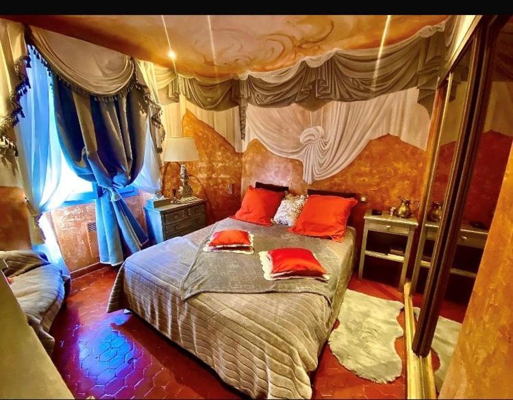 Appartement De Luxe Au Coeur De Saint-Tropez Esterno foto
