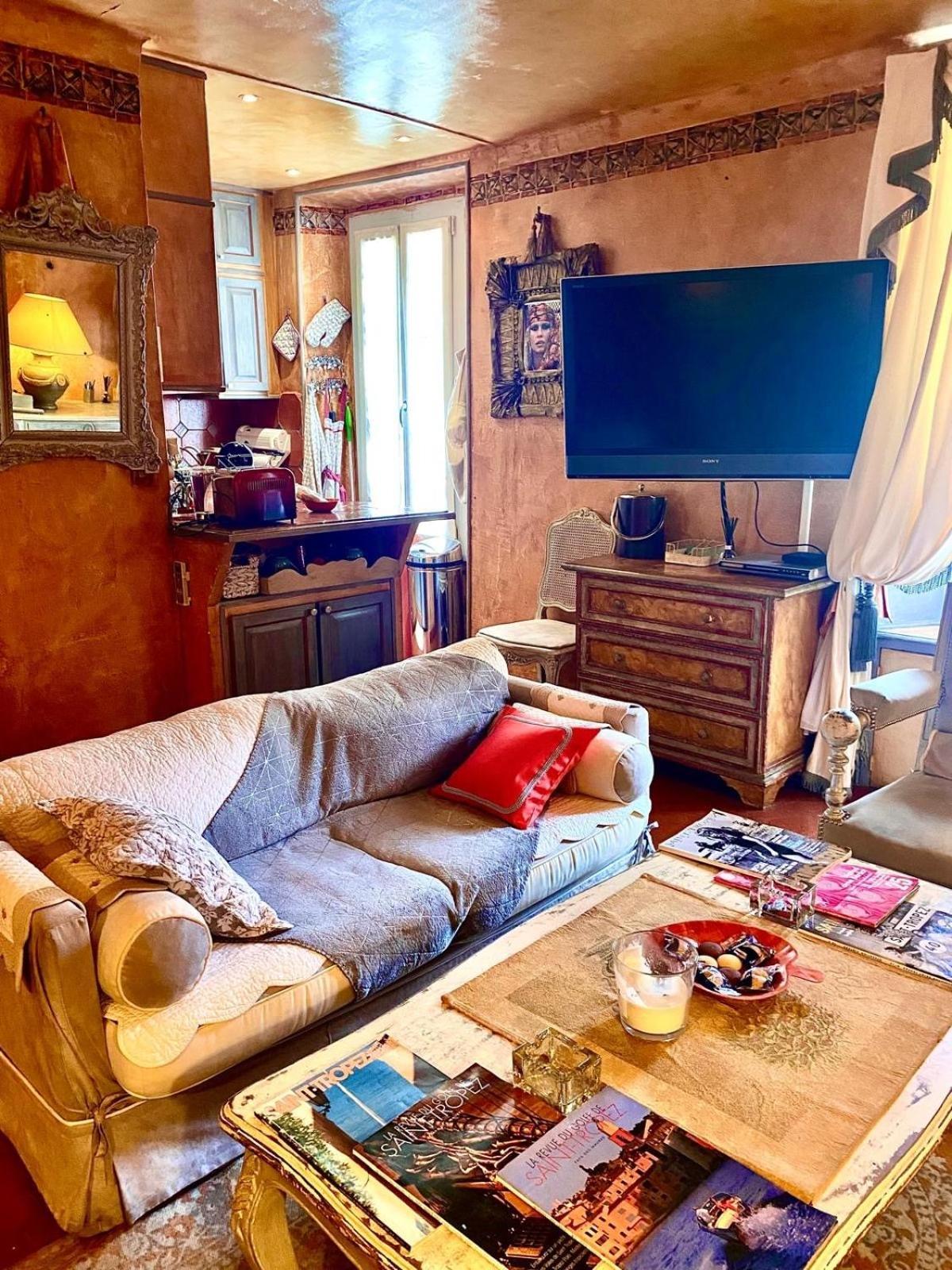 Appartement De Luxe Au Coeur De Saint-Tropez Esterno foto